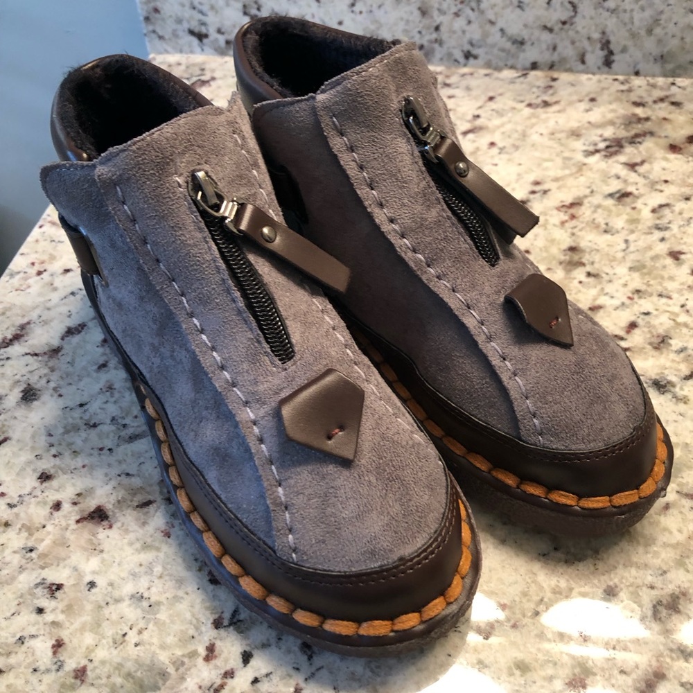 Chelsea platform boots
